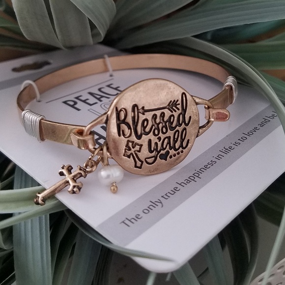 Jewelry - NWT brand new Tarnished gold cross braclet